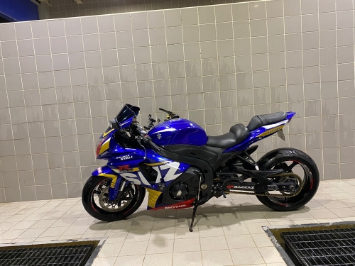 Suzuki GSX-R 1000   2016