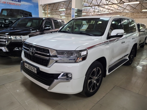 Toyota Land Cruiser GXR Grand Touring