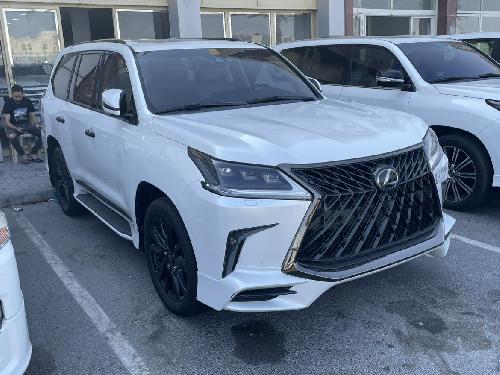 Lexus LX 570 S Black Edition