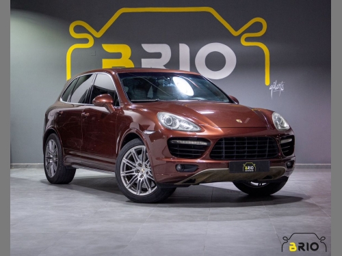 Porsche Cayenne Turbo 