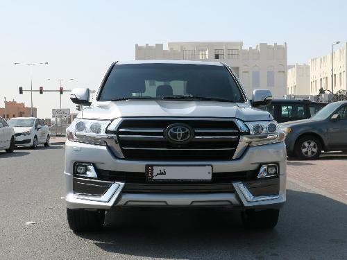 Toyota Land Cruiser VXR Grand Touring