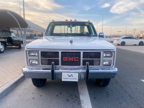 GMC Sierra  1982