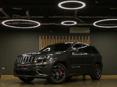 Jeep Grand Cherokee SRT