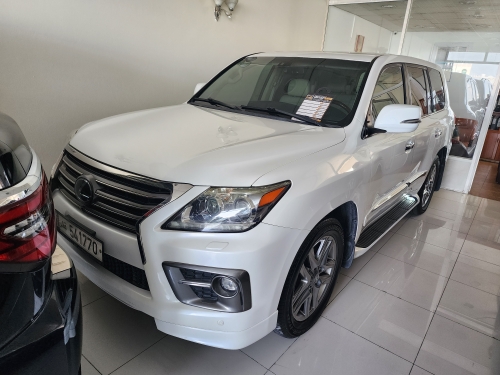 Lexus LX 570 2014