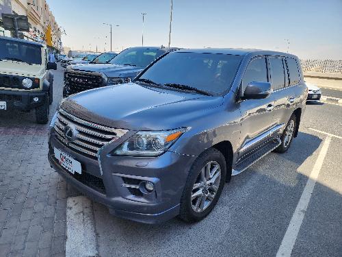 Lexus LX 