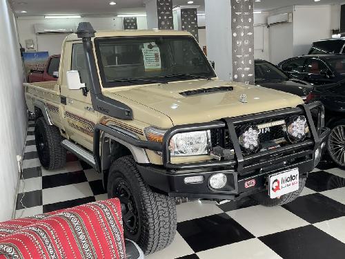 Toyota Land Cruiser LX