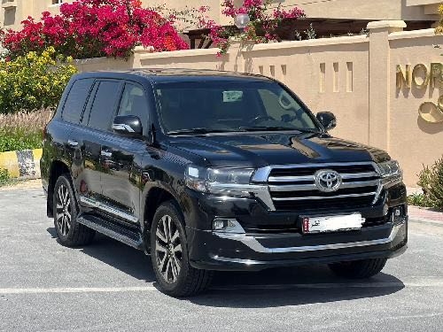 Toyota Land Cruiser GXR Grand Touring