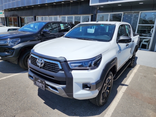 Toyota Hilux... 2024