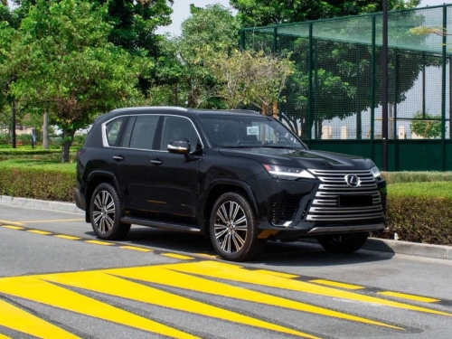 Lexus LX 600... 2023