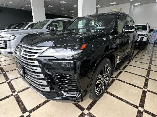 Lexus LX 600