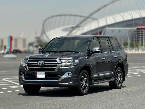 Toyota Land Cruiser GXR Grand Touring