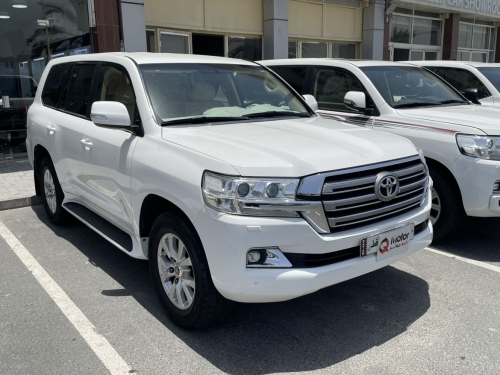 Toyota Land Cruiser GXR Diesel v8