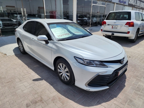 Toyota Camry  2021