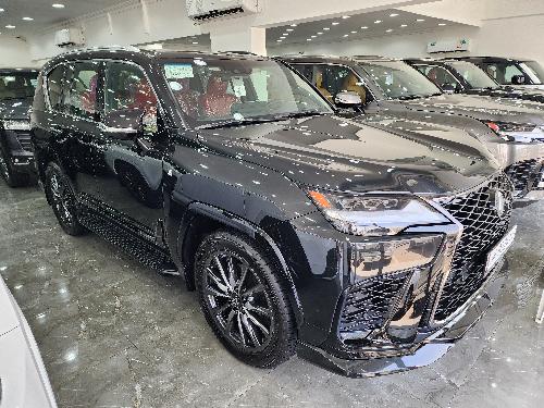 Lexus LX 600