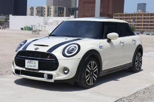 Mini Cooper S.